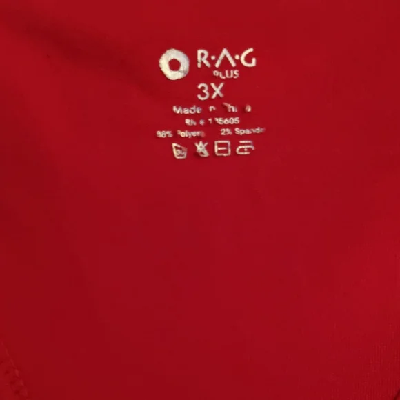 Red Athletic Tank and Capri Leggings Set - Picture 8 of 9